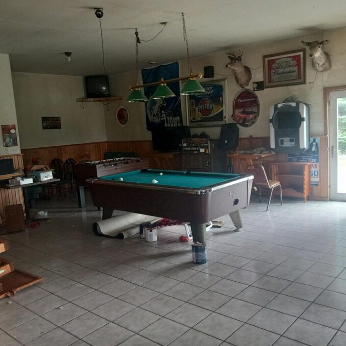 Johnny Bs (Italian Garden) - Real Estate Photo (newer photo)